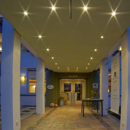 באד זקינגן Hotel Zur Flueh מראה חיצוני תמונה
