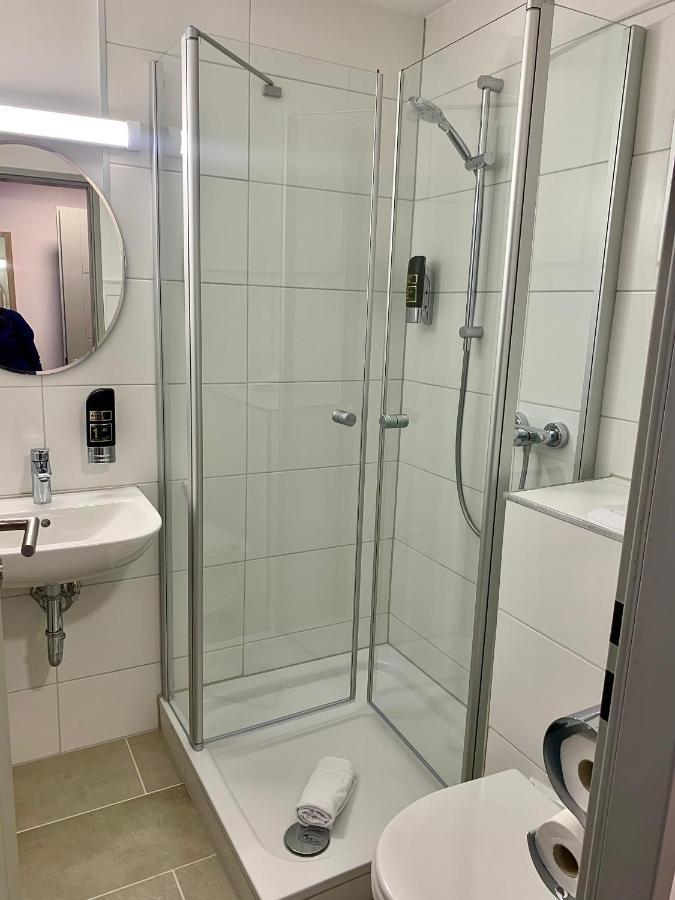 באד זקינגן Hotel Zur Flueh מראה חיצוני תמונה