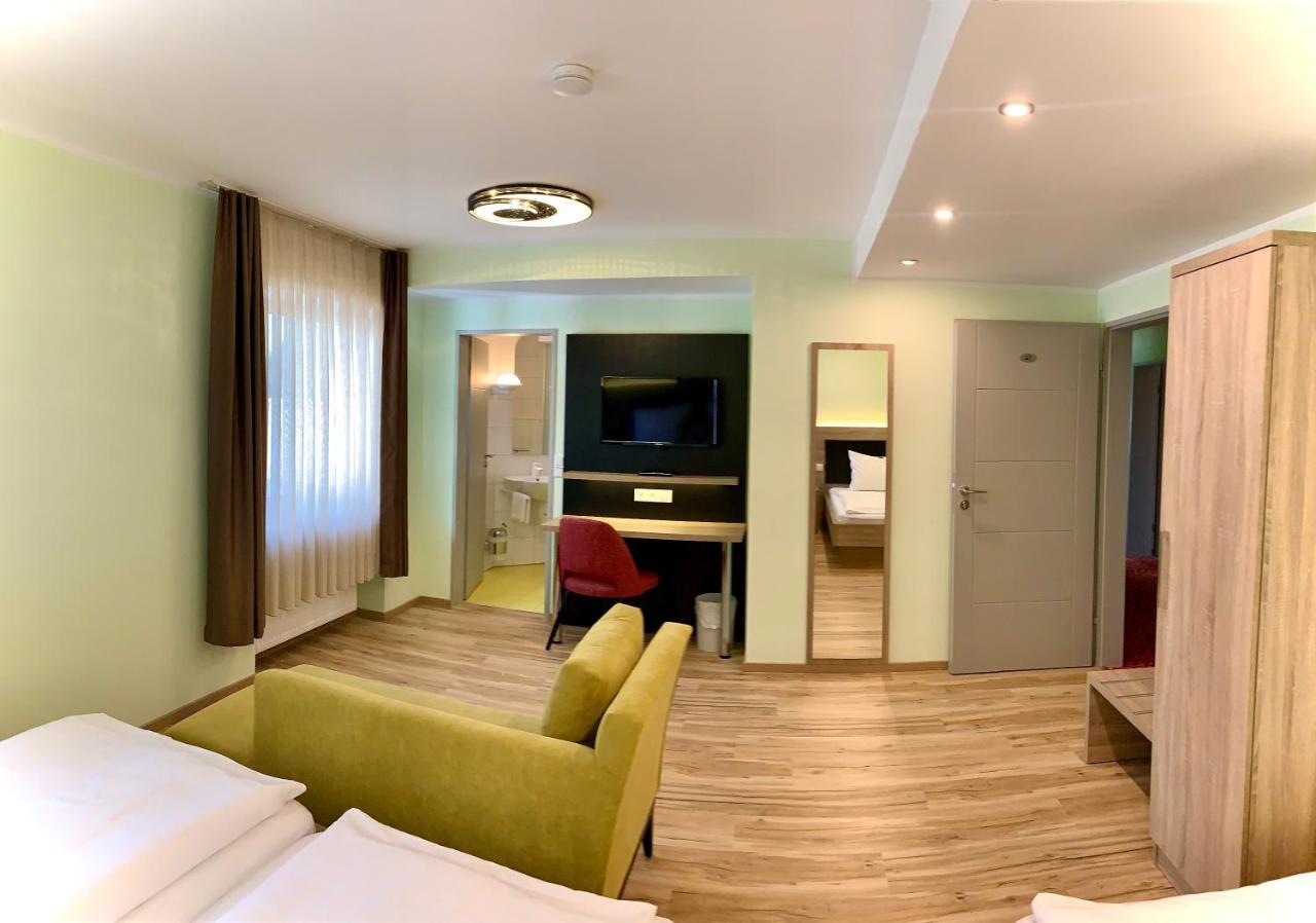 באד זקינגן Hotel Zur Flueh מראה חיצוני תמונה