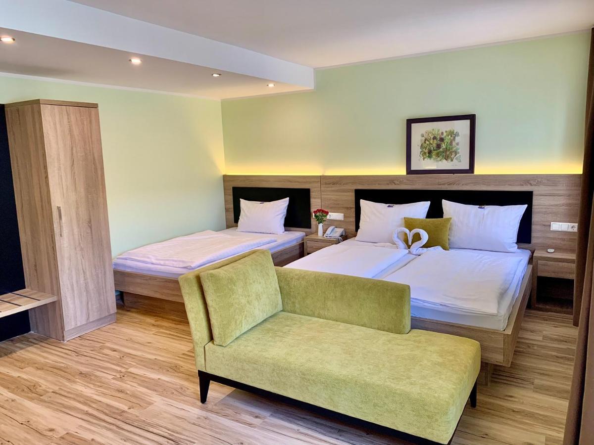 באד זקינגן Hotel Zur Flueh מראה חיצוני תמונה