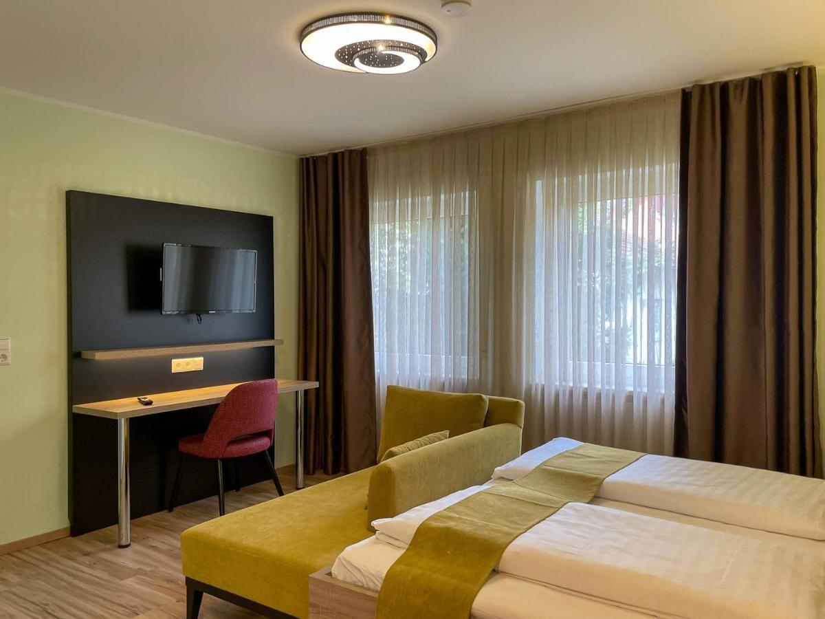 באד זקינגן Hotel Zur Flueh מראה חיצוני תמונה