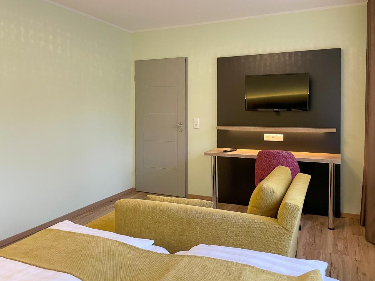 באד זקינגן Hotel Zur Flueh מראה חיצוני תמונה