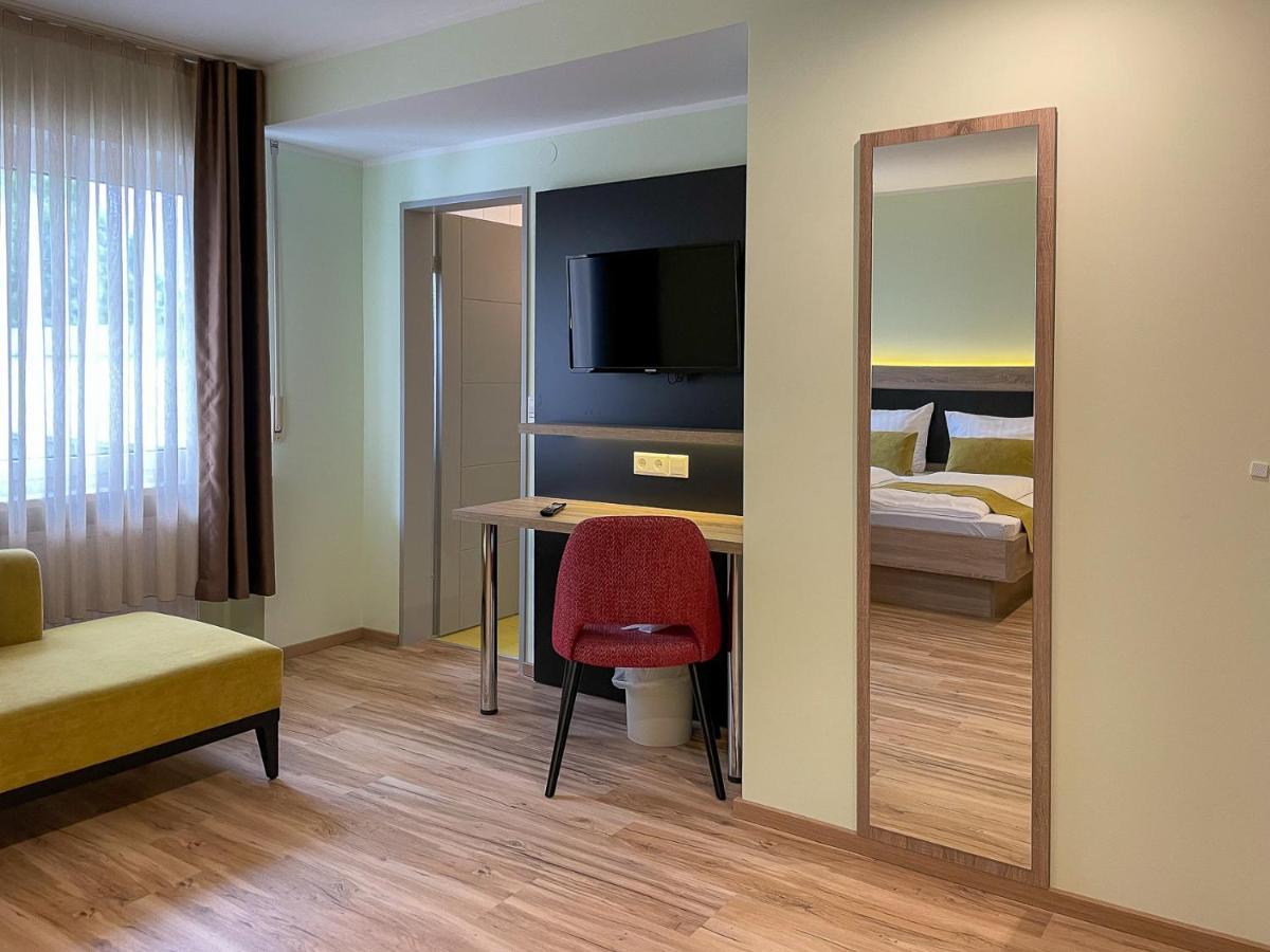 באד זקינגן Hotel Zur Flueh מראה חיצוני תמונה