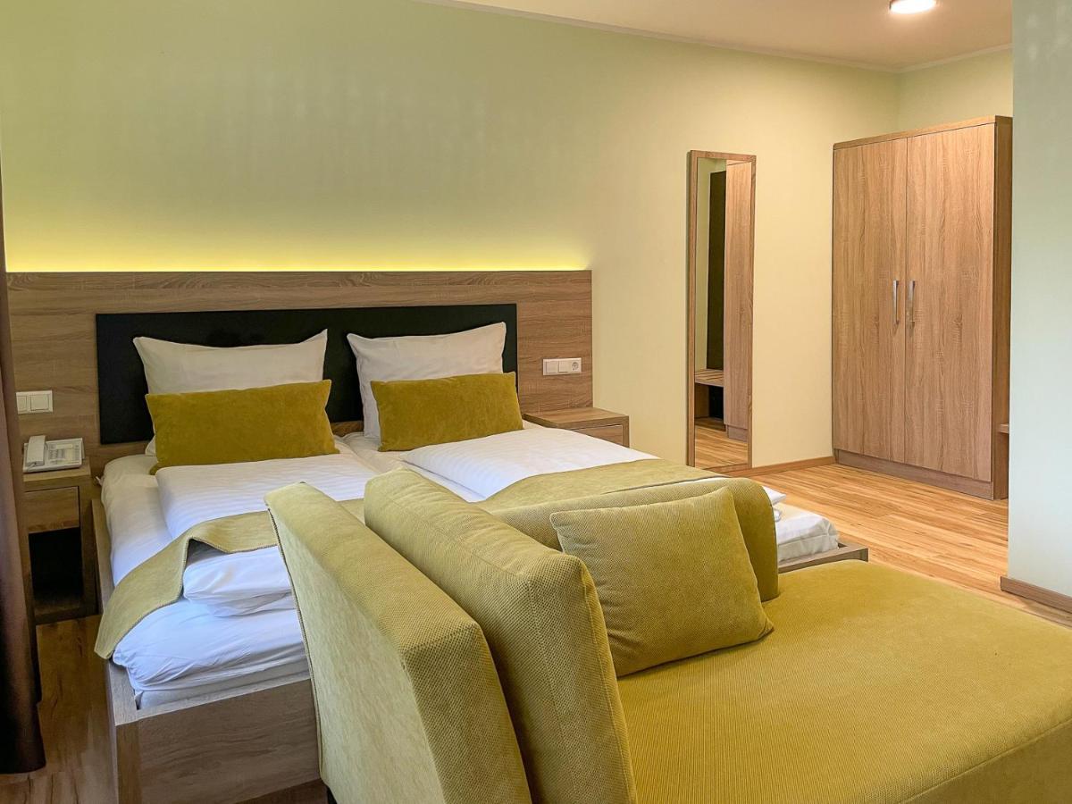באד זקינגן Hotel Zur Flueh מראה חיצוני תמונה