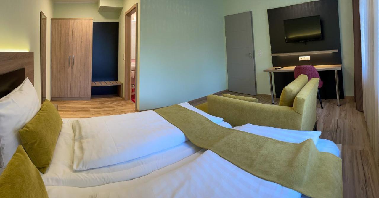 באד זקינגן Hotel Zur Flueh מראה חיצוני תמונה