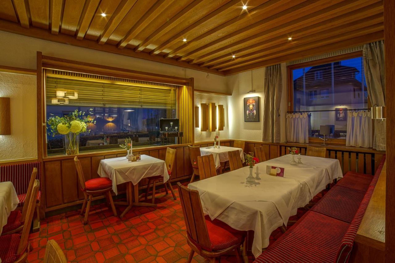 באד זקינגן Hotel Zur Flueh מראה חיצוני תמונה